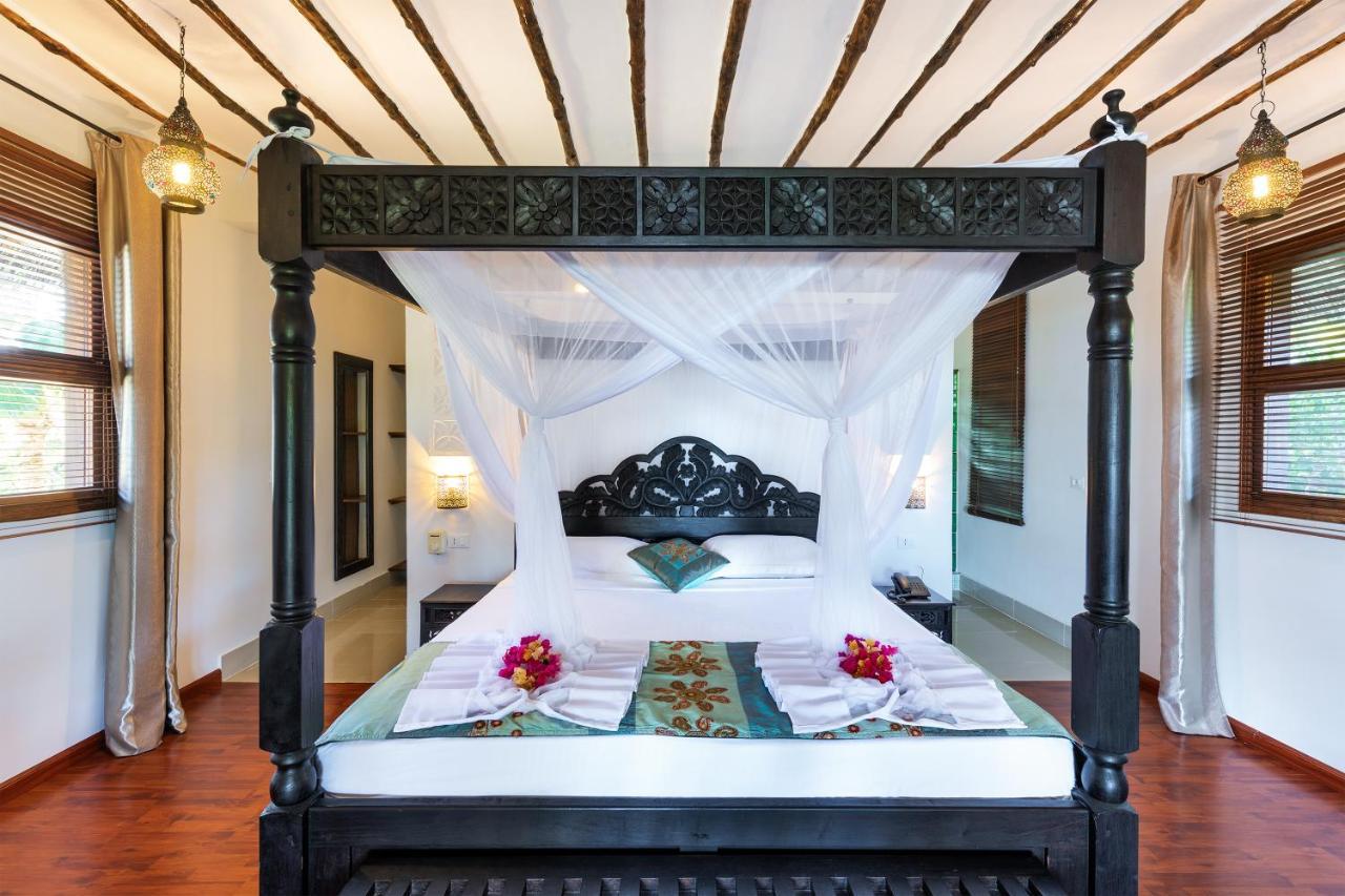Next Paradise Boutique Resort Pwani Mchangani Esterno foto